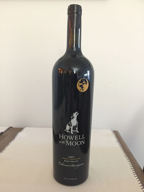 Howell at the Moon wine bottle